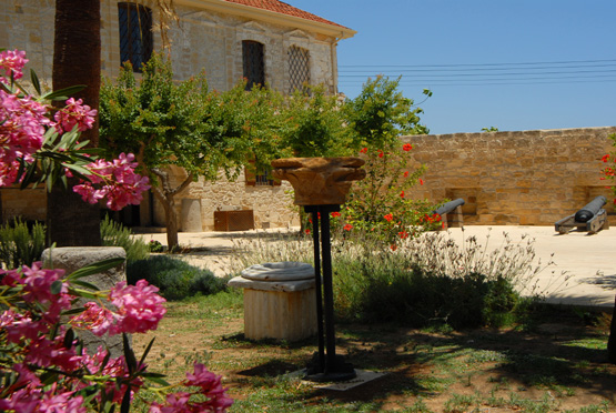 larnaka_b105